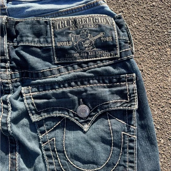 TR "Kitty" Bootcut Jeans - Picture 6 of 7
